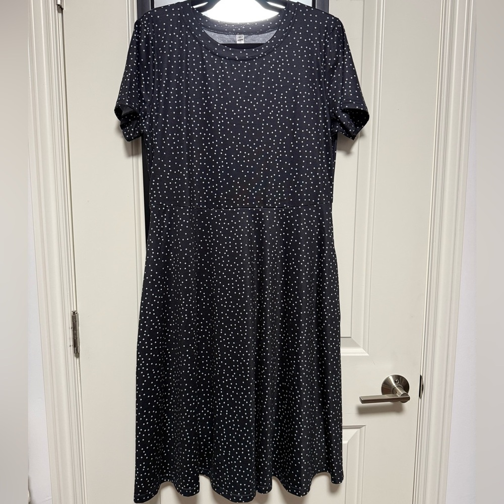 Chic Black and White Polka Dot Midi Dress